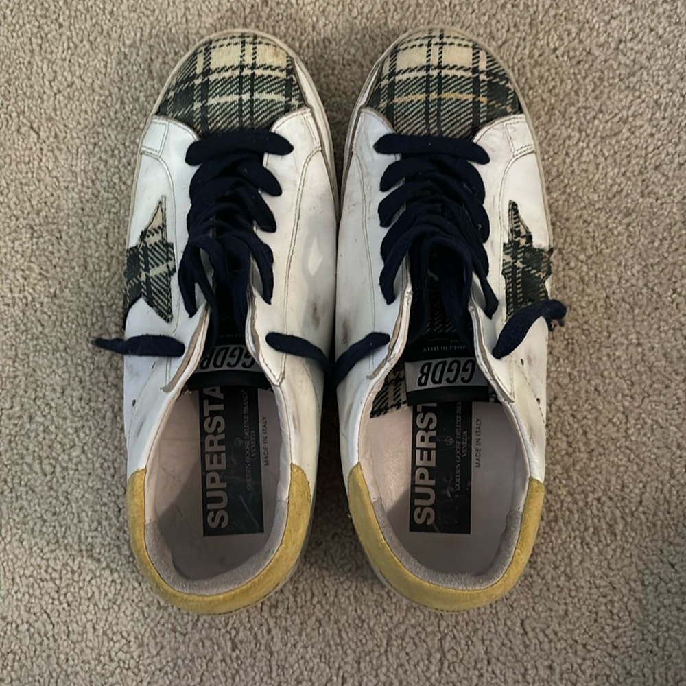 PERFECT CONDITION Golden Goose Sneakers